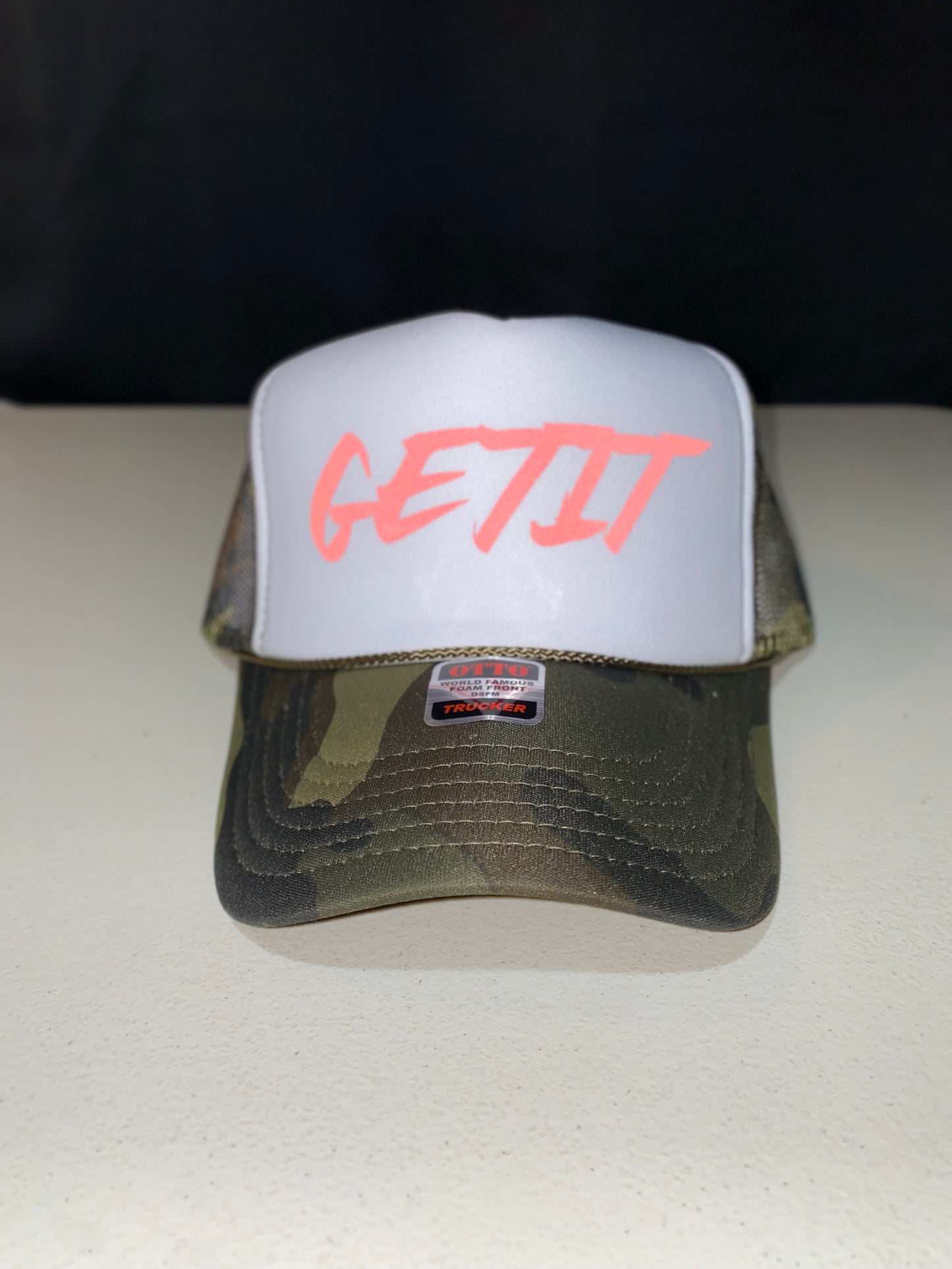 Camo/White REFLECTIVE RED GETIT Trucker Hat